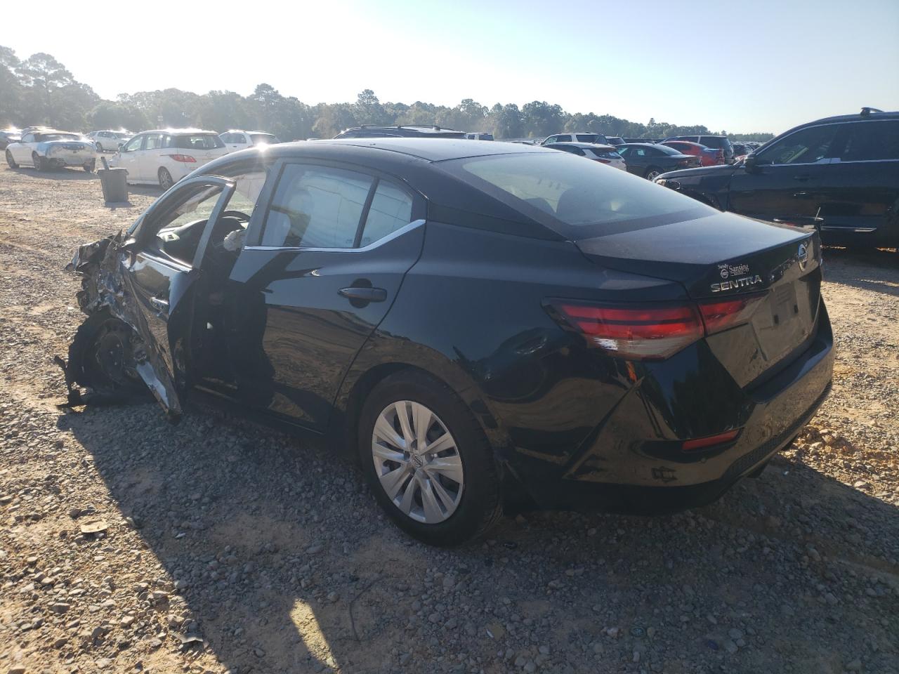 Nissan Sentra S Image 12