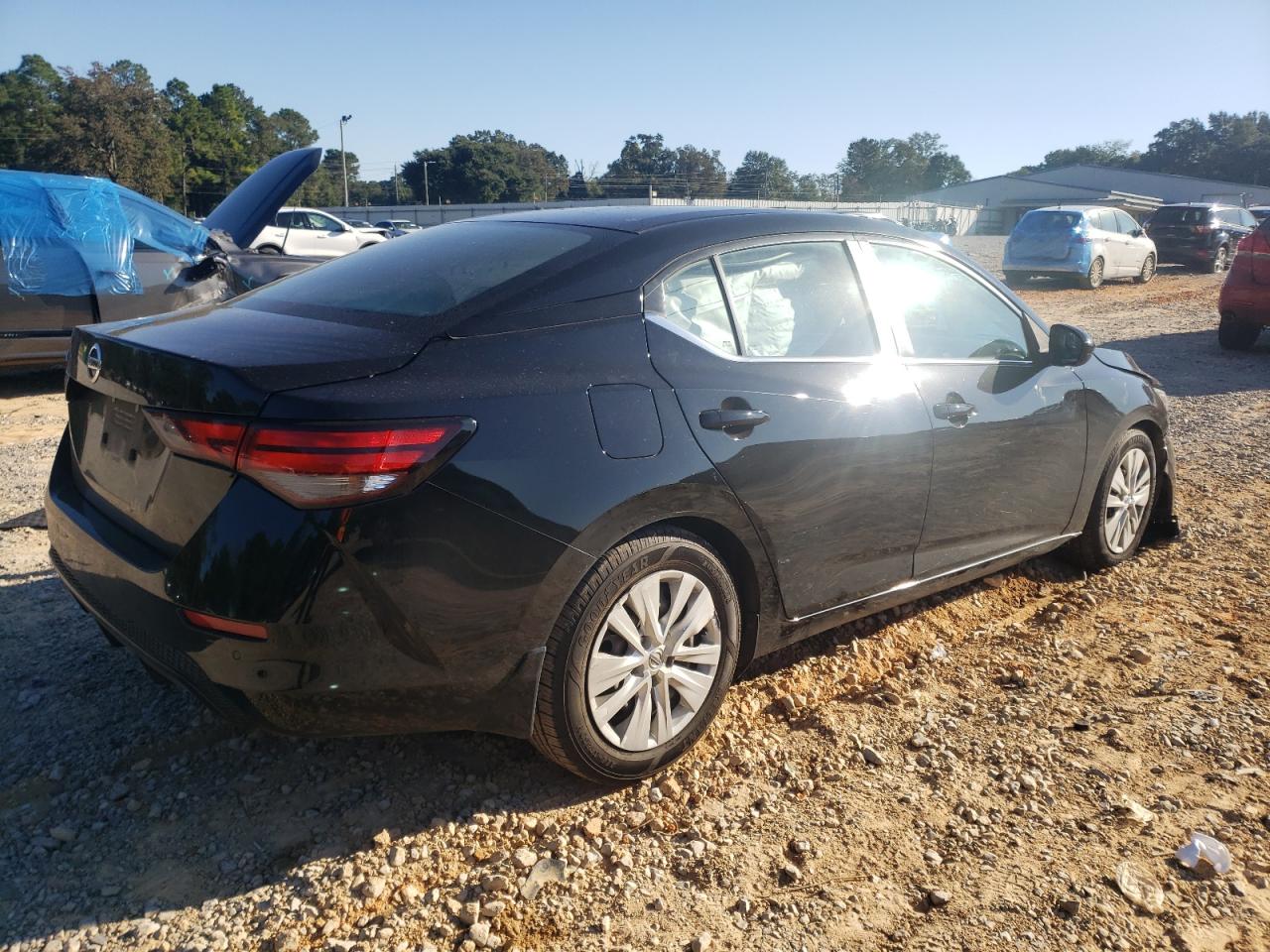 Nissan Sentra S Image 10