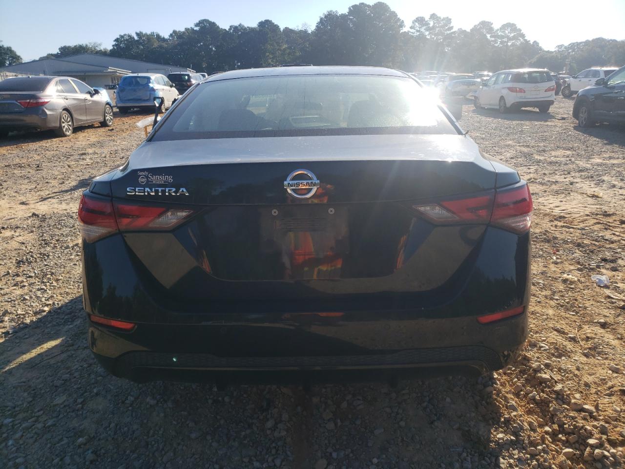 Nissan Sentra S Image 8