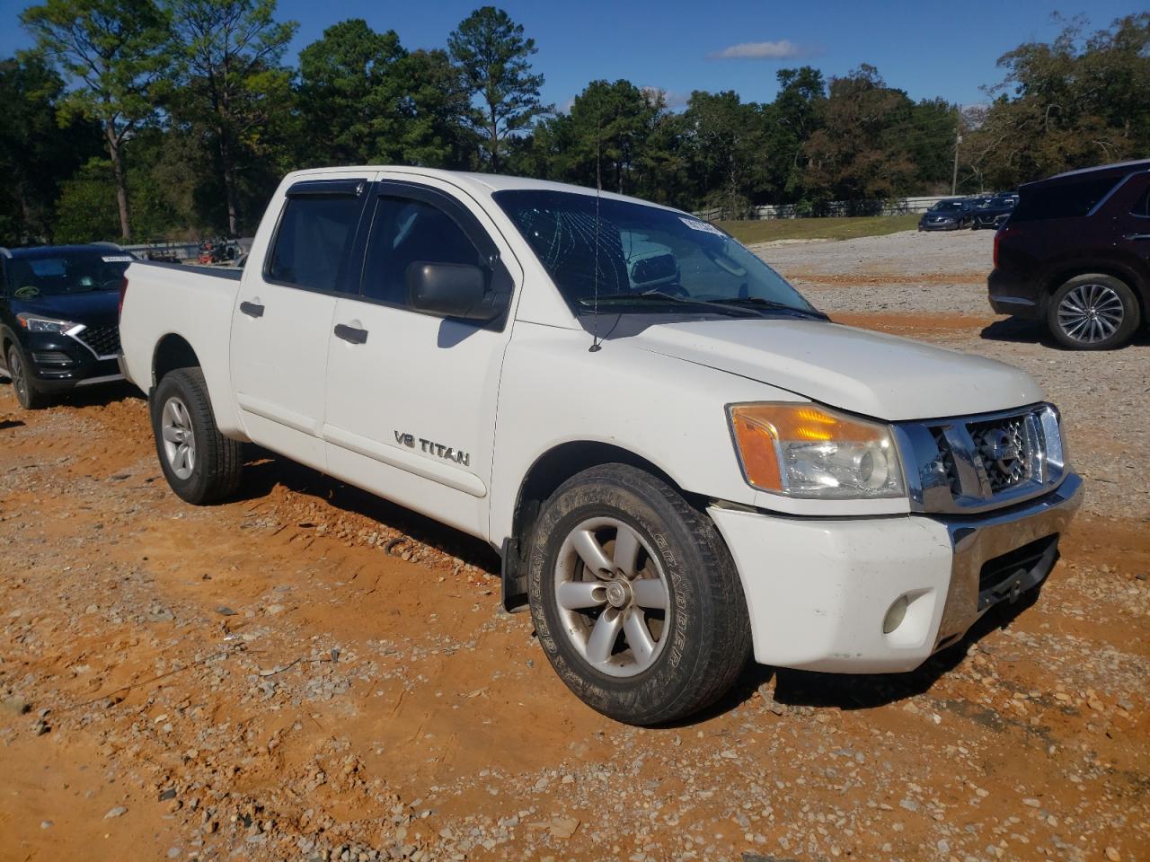 Nissan Titan Xe Image 4