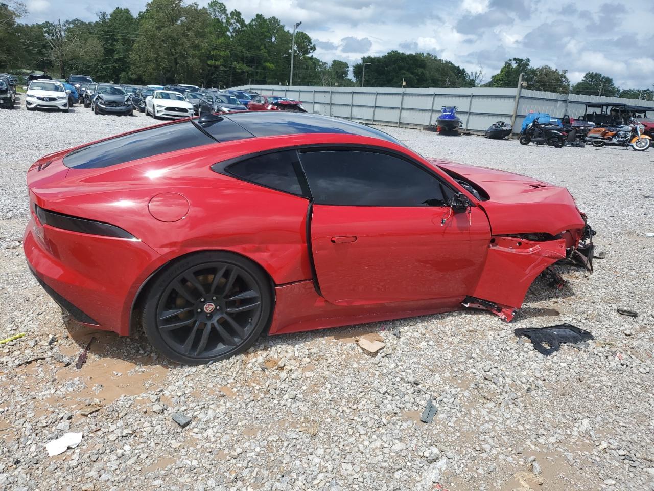 Jaguar F-TYPE R Dynamic Image 4