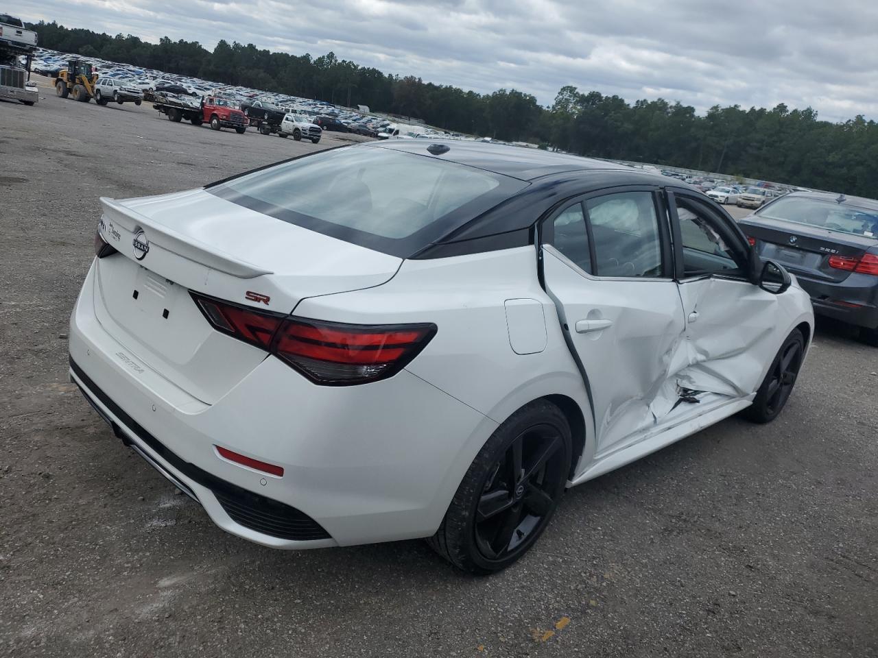 Nissan Sentra Sr Image 11