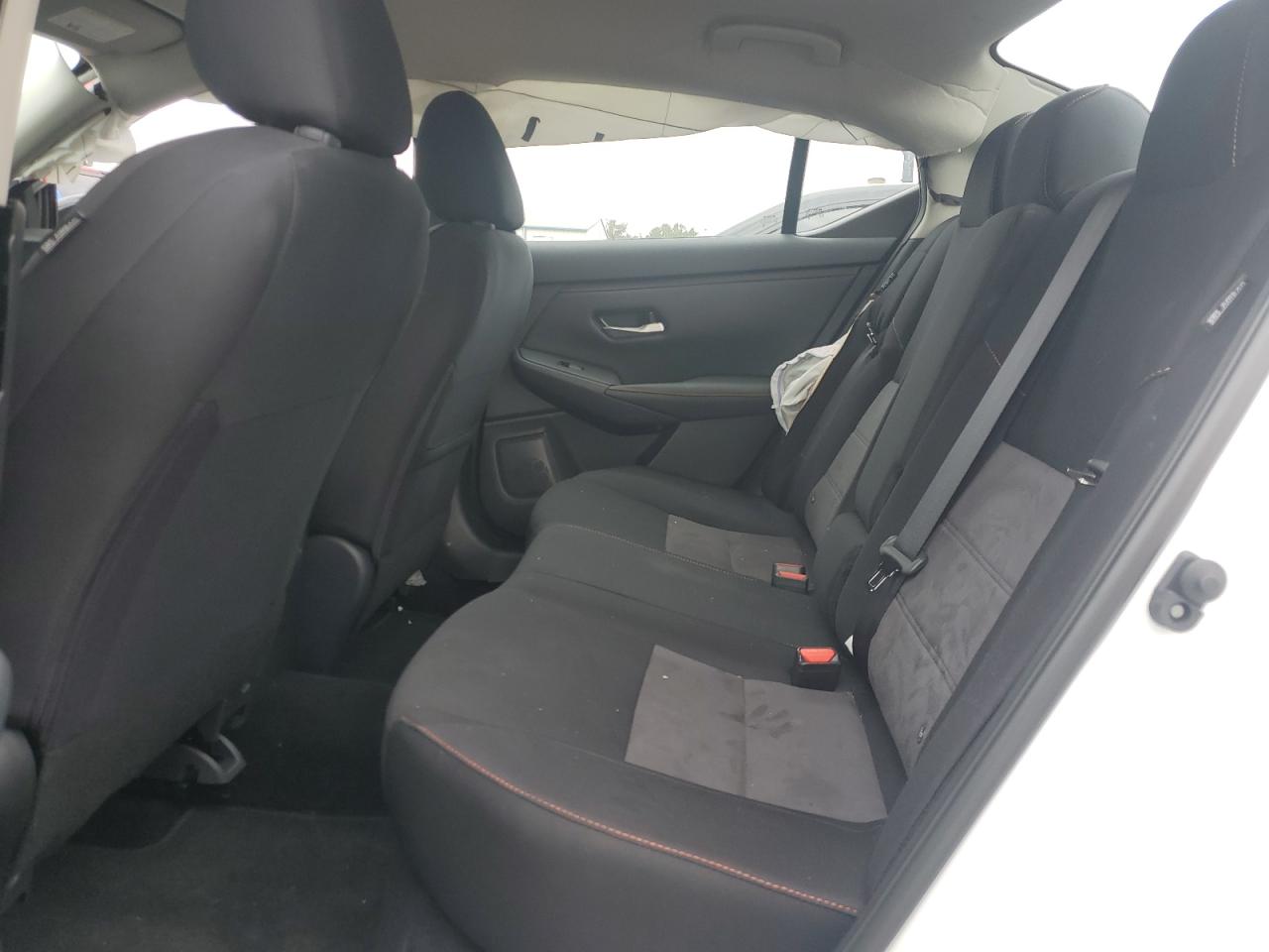 Nissan Sentra Sr Image 8