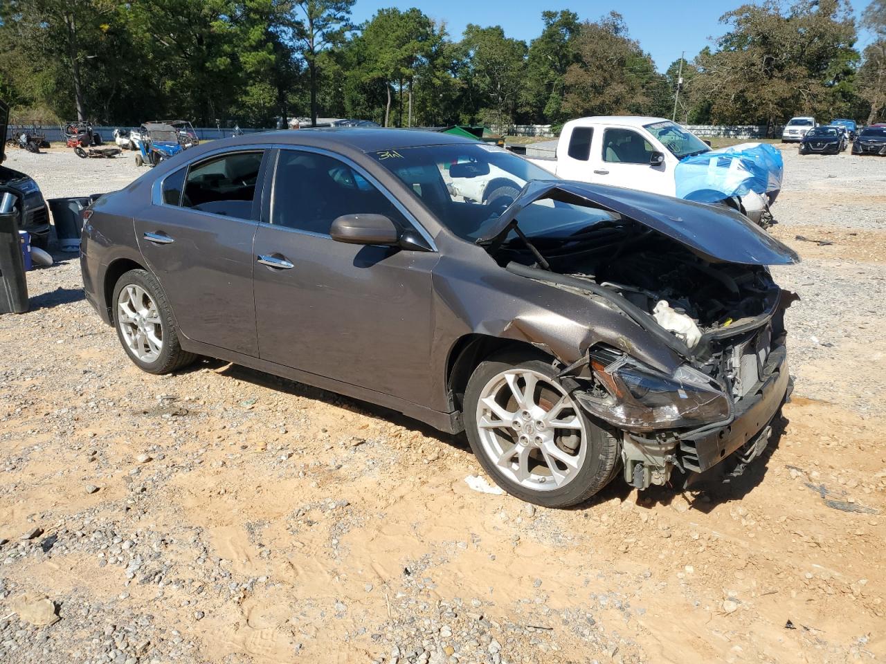 Nissan Maxima S Image 9