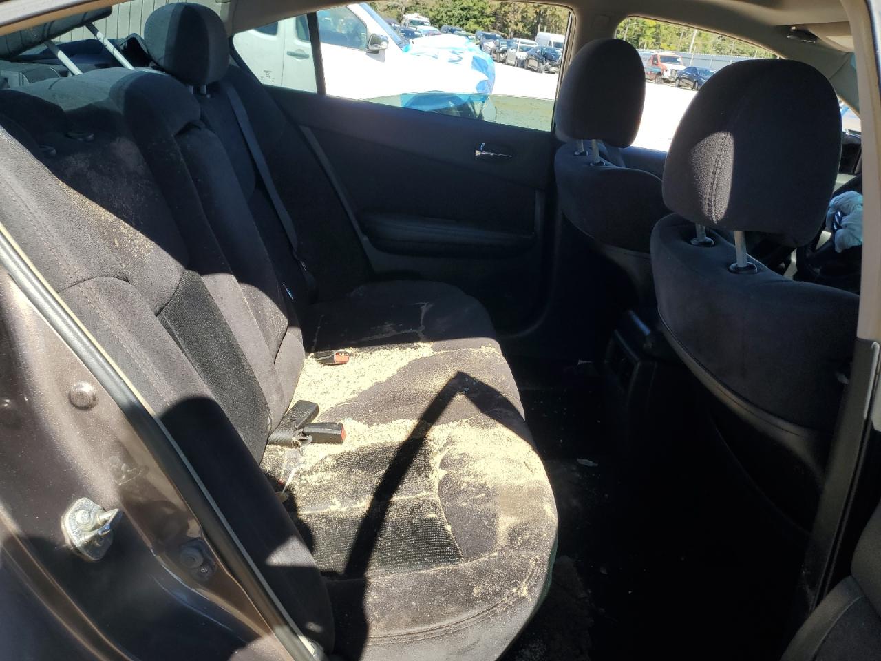 Nissan Maxima S Image 5