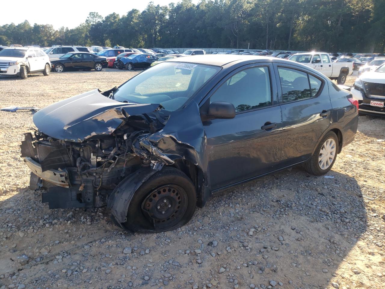 Nissan Versa S Image 1