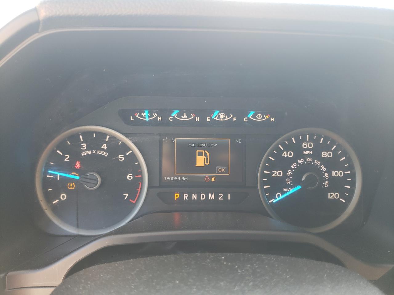 Ford F-150 Supercrew Image 8