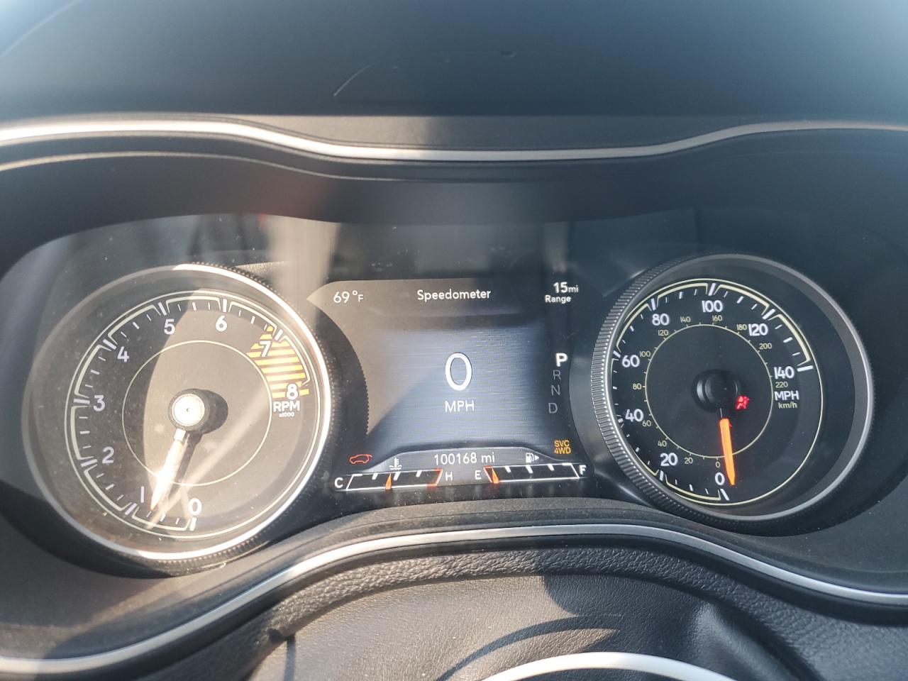 Jeep Cherokee Overland Image 14