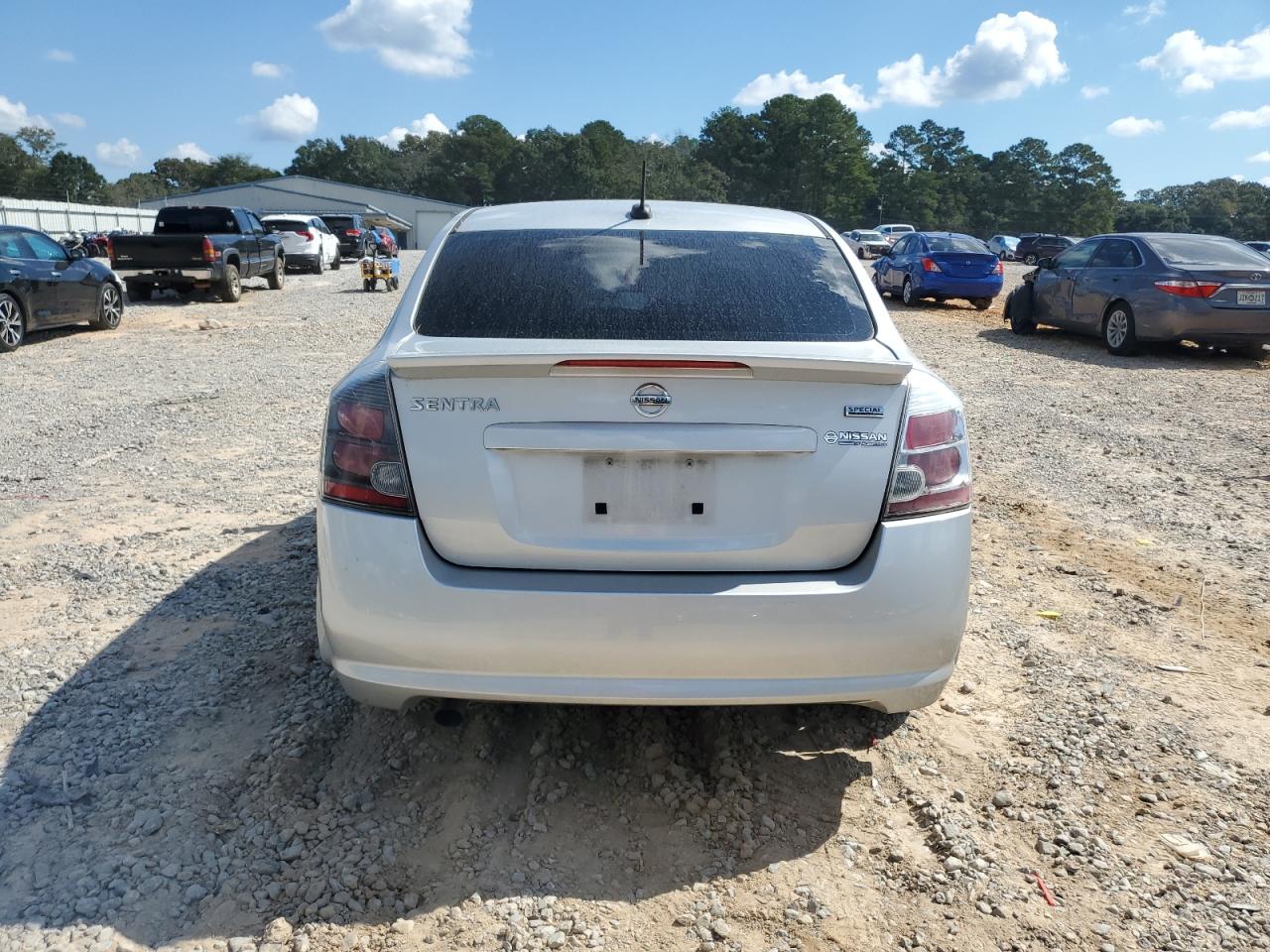 Nissan Sentra 2.0 Image 5