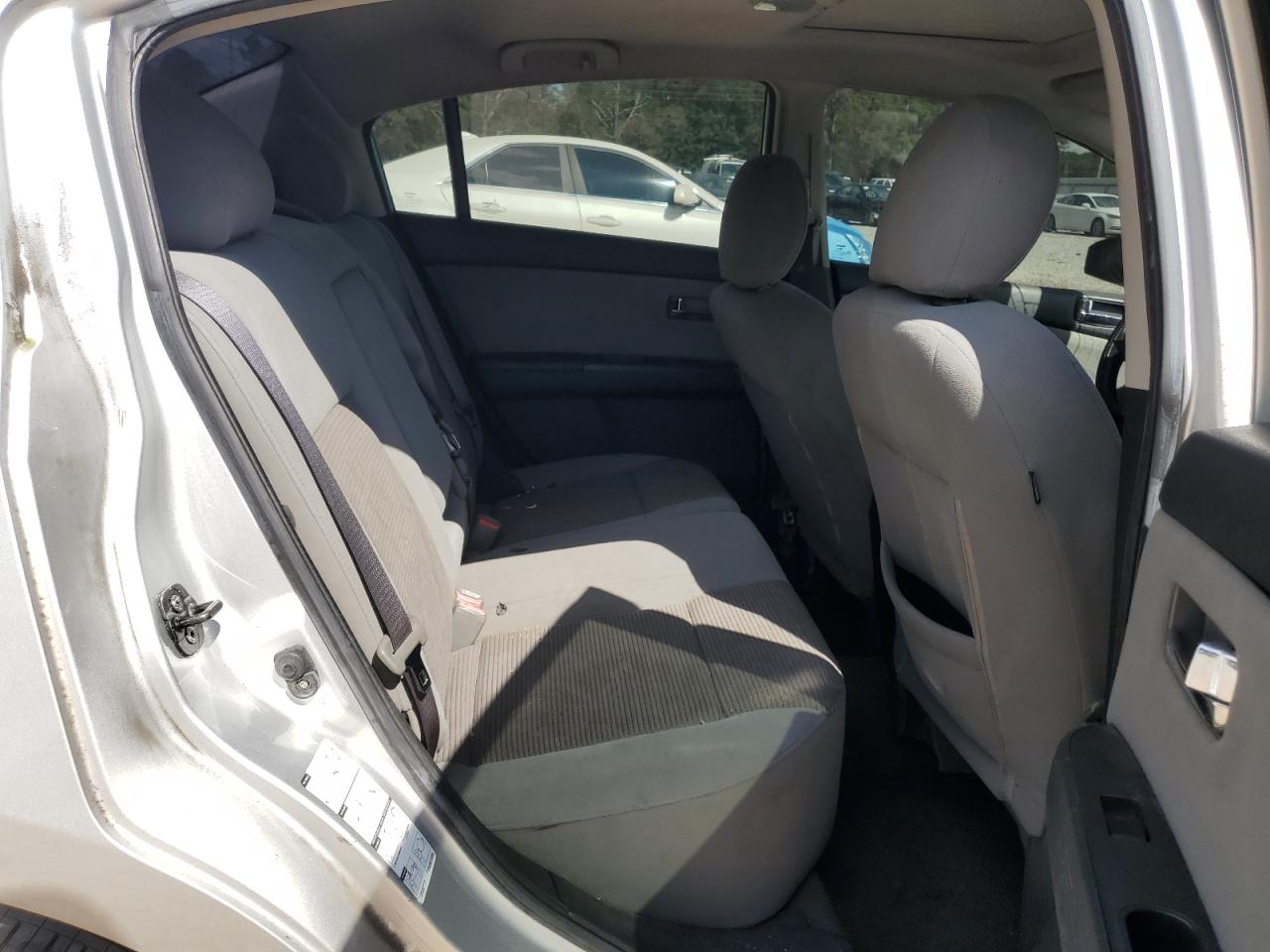 Nissan Sentra 2.0 Image 6