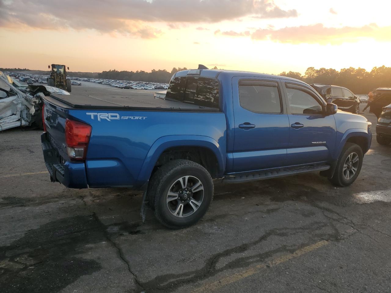Toyota Tacoma Double Cab Image 6
