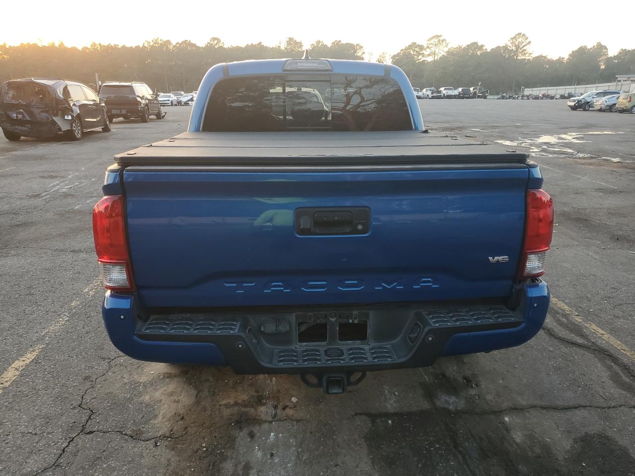 Toyota Tacoma Double Cab Image 5