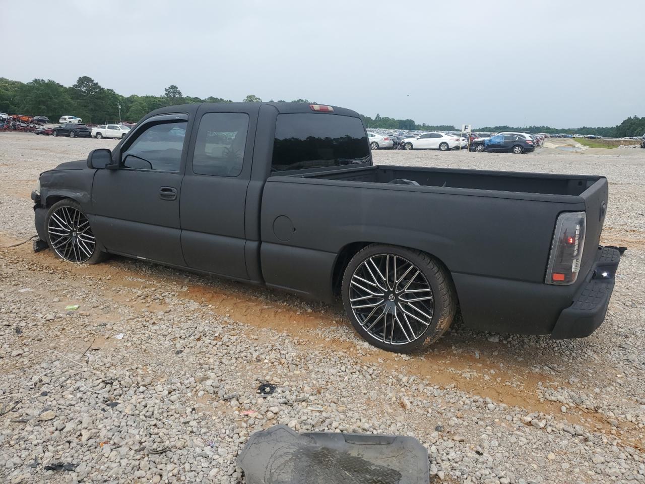 Chevrolet Silverado C1500 Image 10