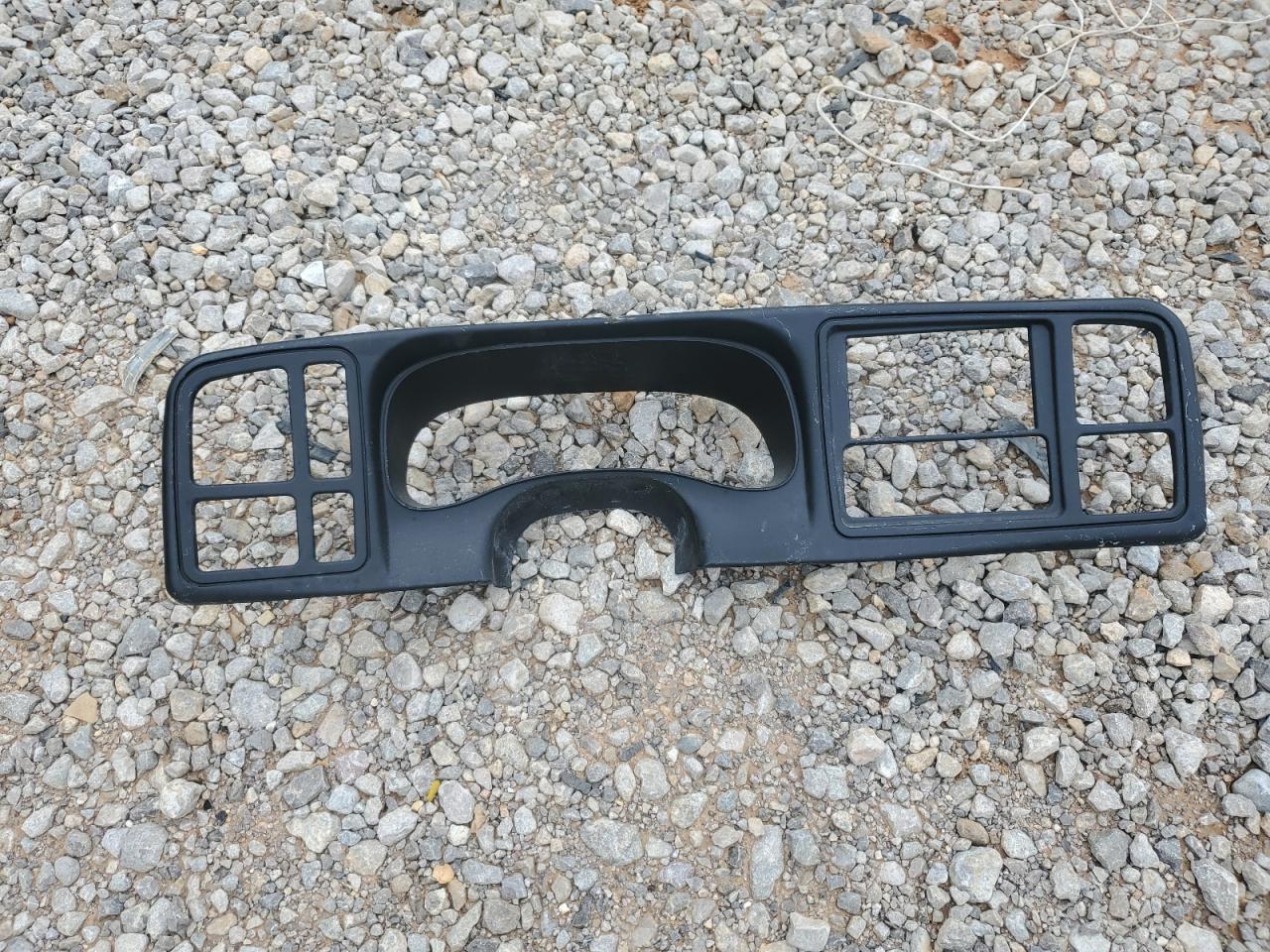 Chevrolet Silverado C1500 Image 8