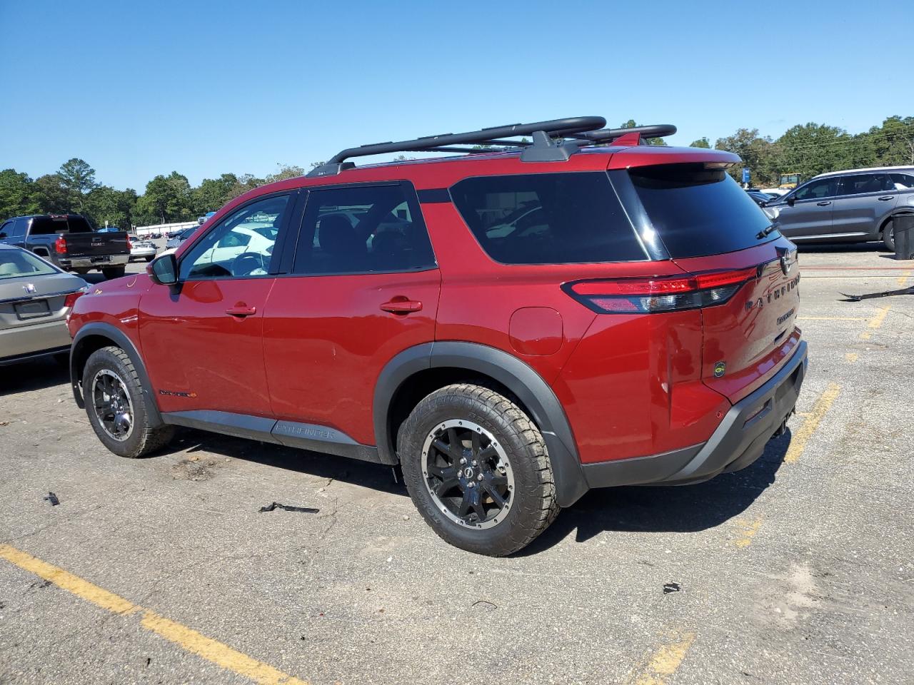 Nissan Pathfinder Rock Creek Image 13