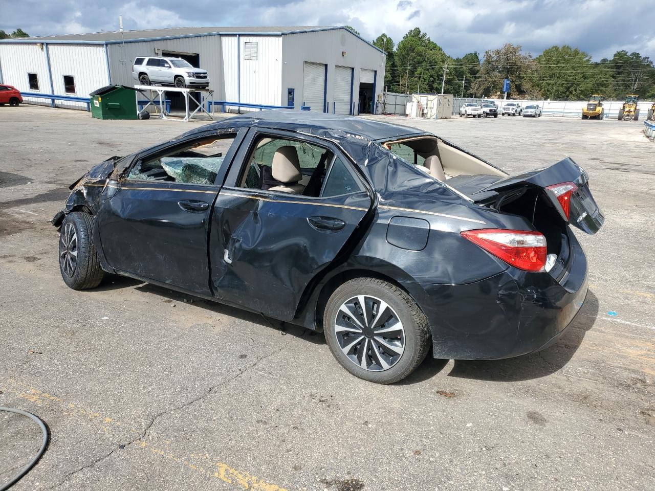 Toyota Corolla L Image 3