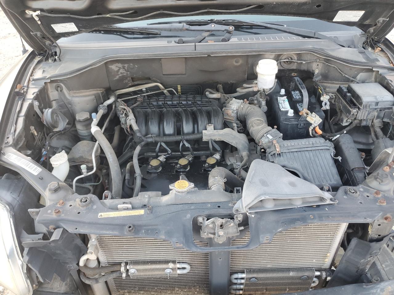 Mitsubishi Endeavor Ls Image 14