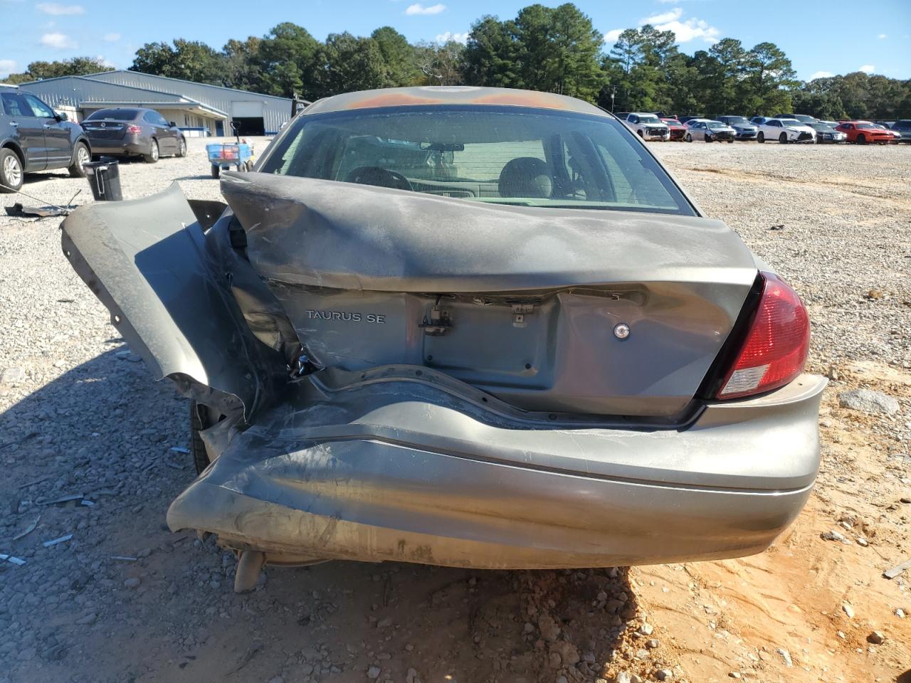 Ford Taurus Se Image 4