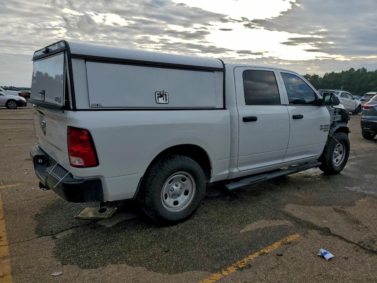 Ram 1500 Tradesman Image 2