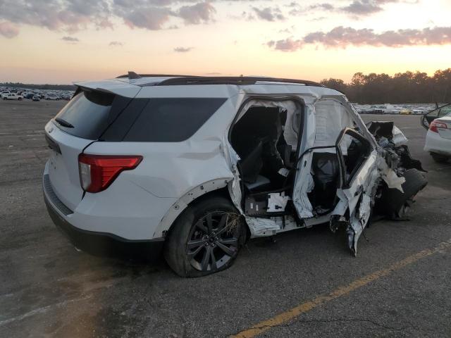 Ford Explorer Xlt Image 4