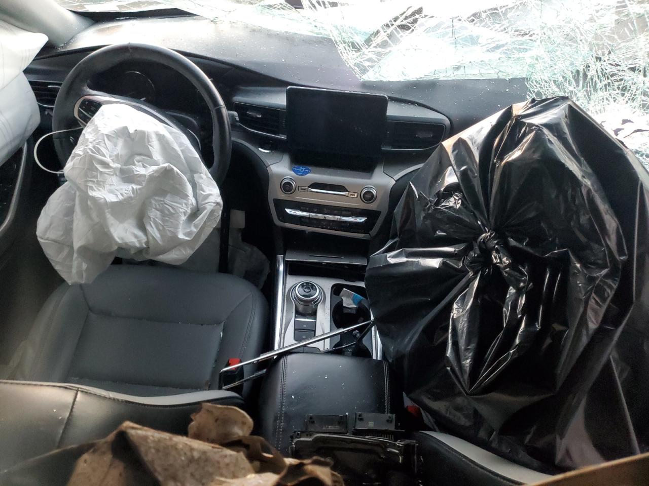 Ford Explorer Xlt Image 5