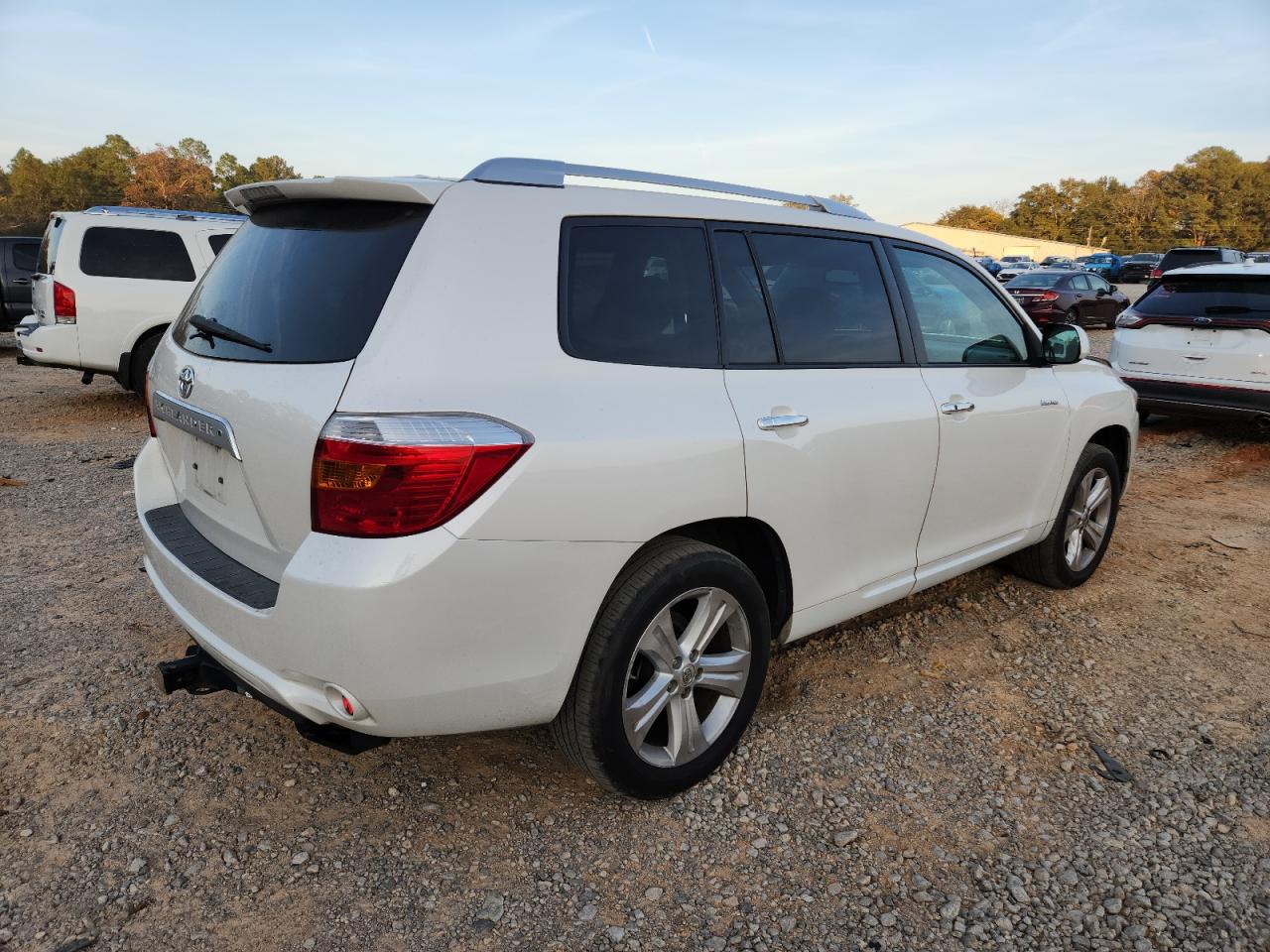 Toyota Highlander Limited Image 2