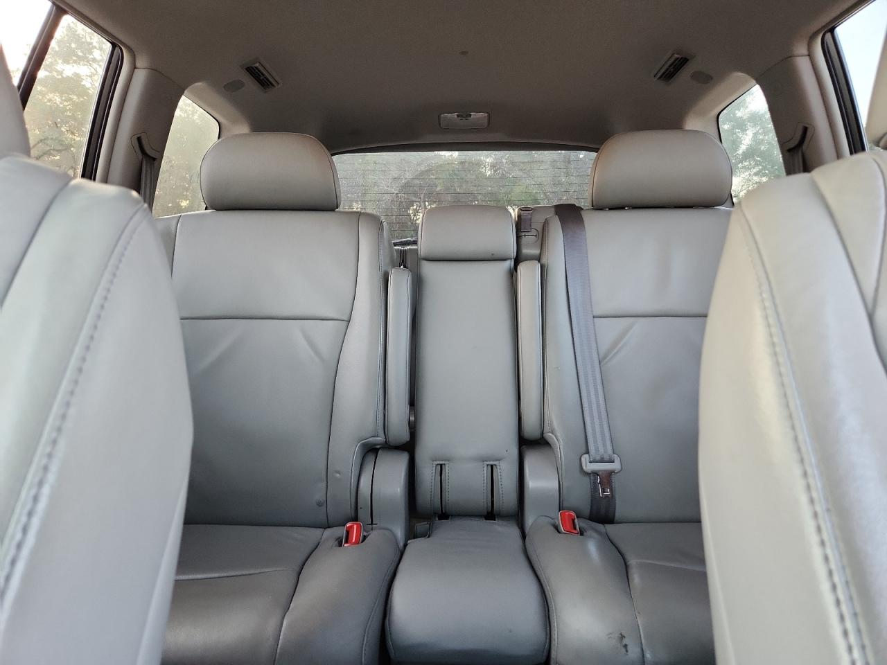 Toyota Highlander Limited Image 12