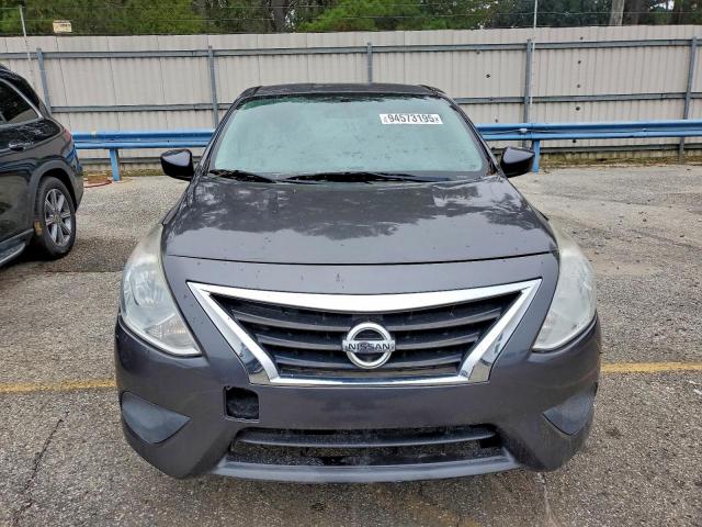 Nissan Versa S Image 4