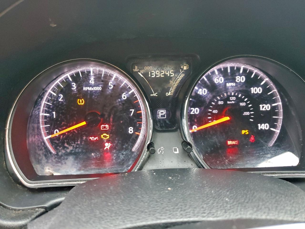 Nissan Versa S Image 10