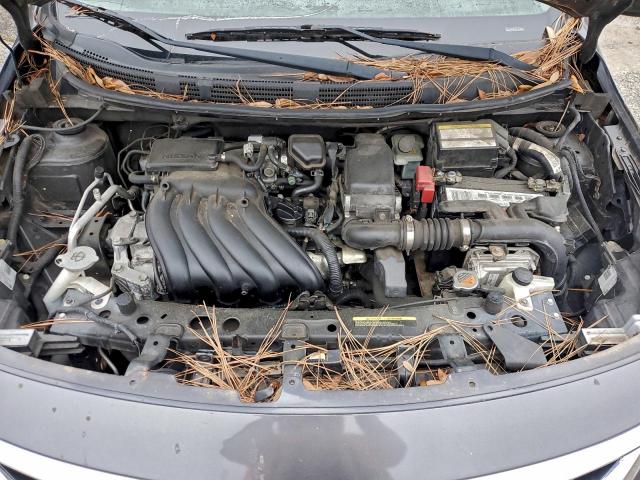 Nissan Versa S Image 12