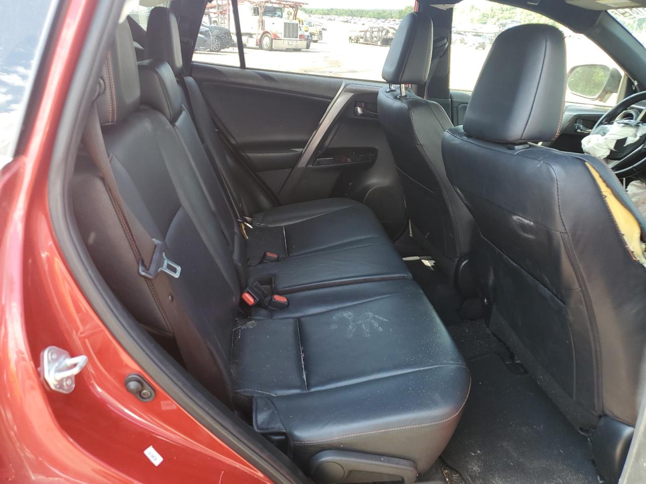 Toyota RAV4 Se Image 5