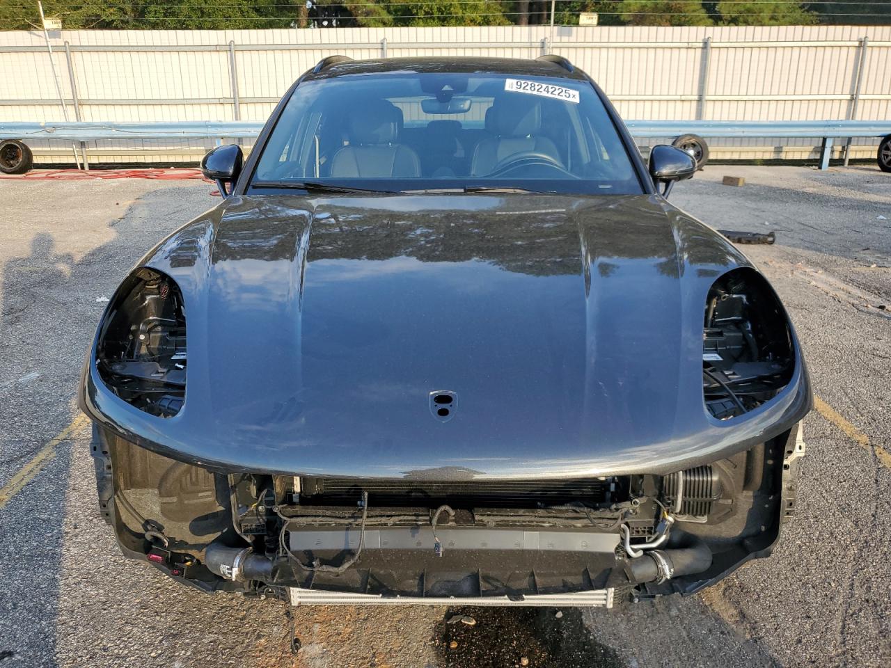 Porsche Macan Base Base Image 2