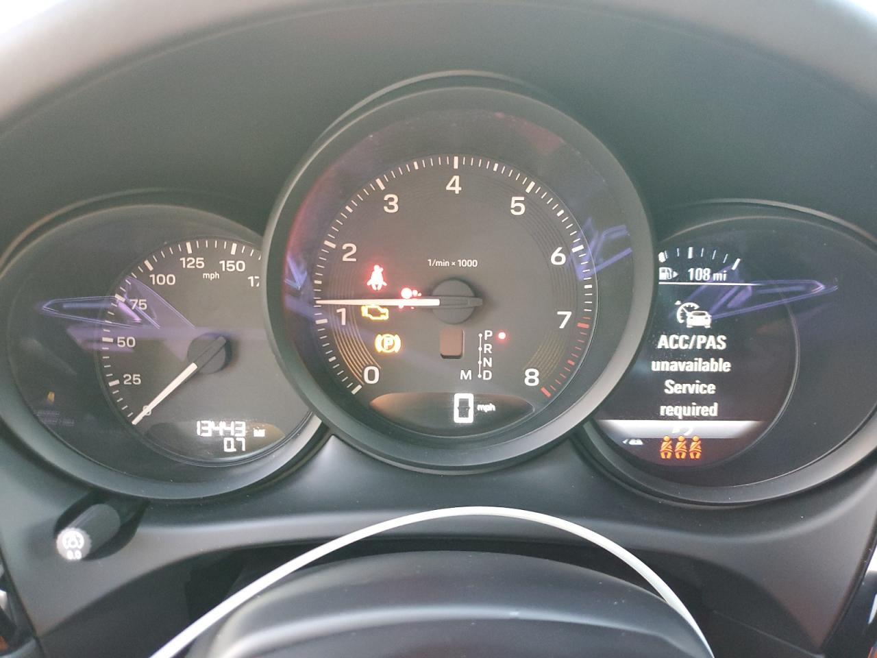 Porsche Macan Base Base Image 11