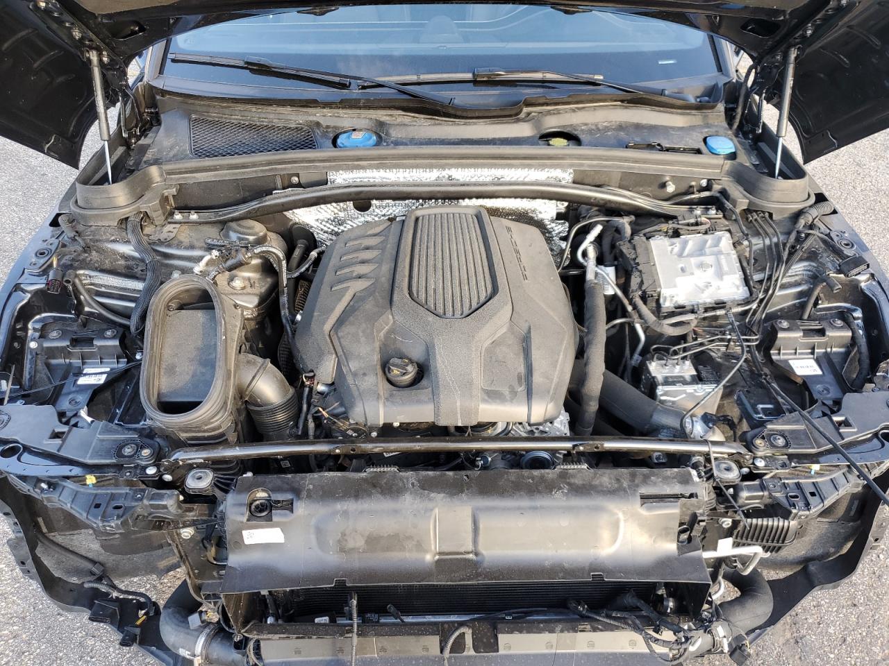 Porsche Macan Base Base Image 12