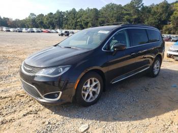  Salvage Chrysler Pacifica