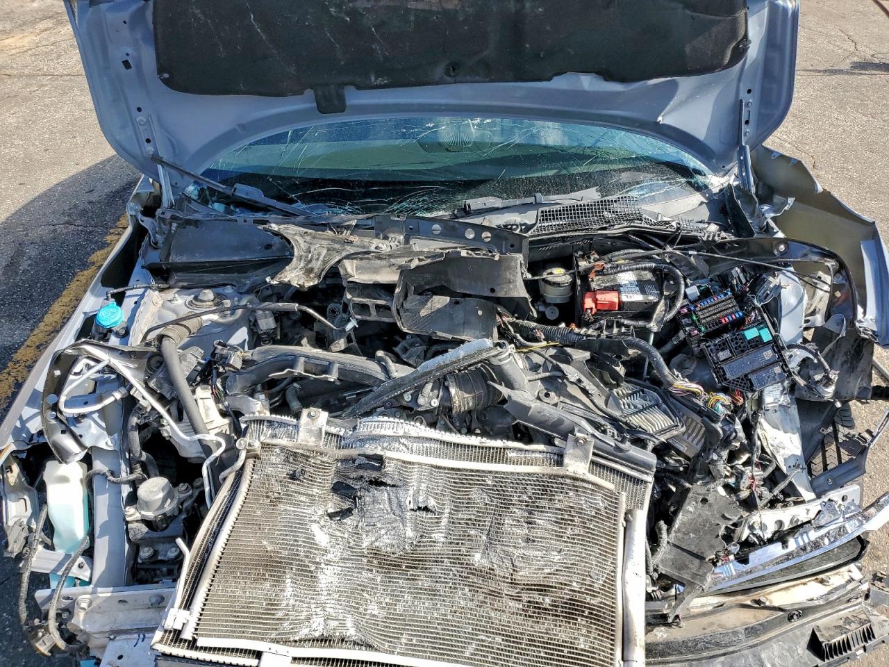 Honda Civic Touring Image 5