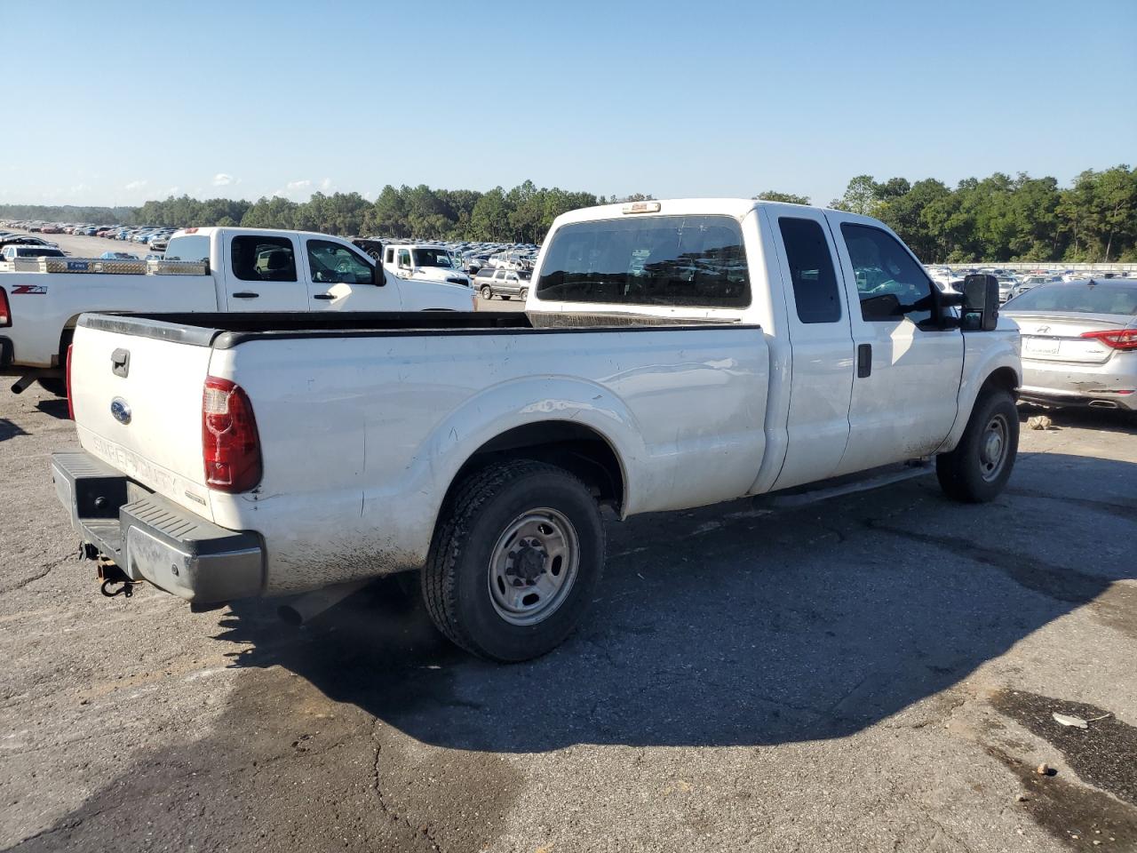 Ford F-250 Super Duty Image 11