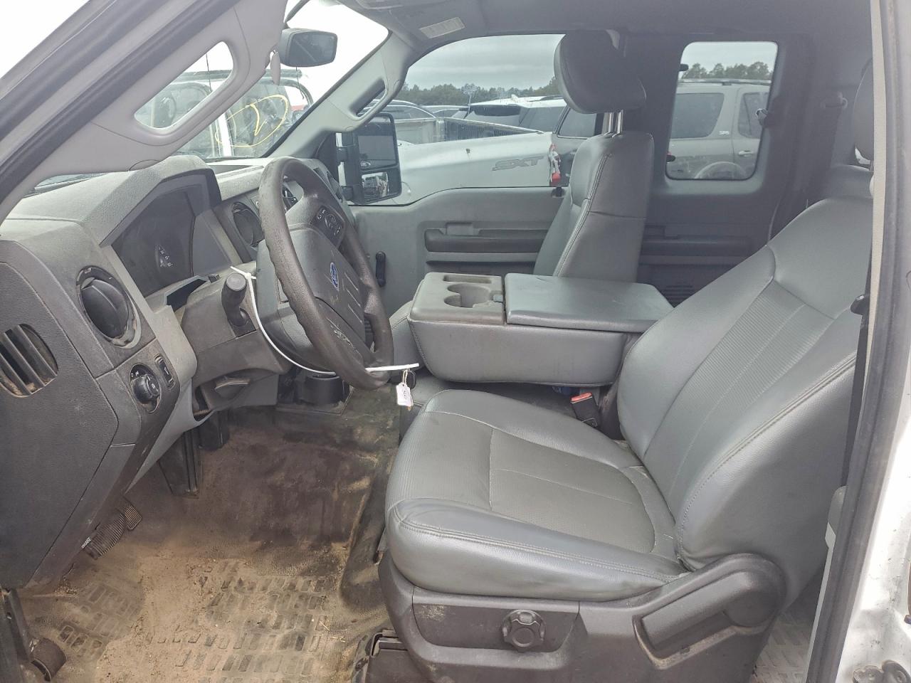 Ford F-250 Super Duty Image 10