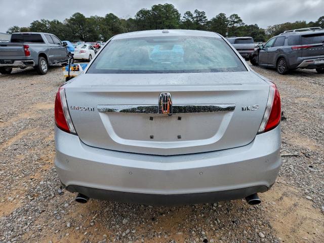Lincoln MKS Image 10