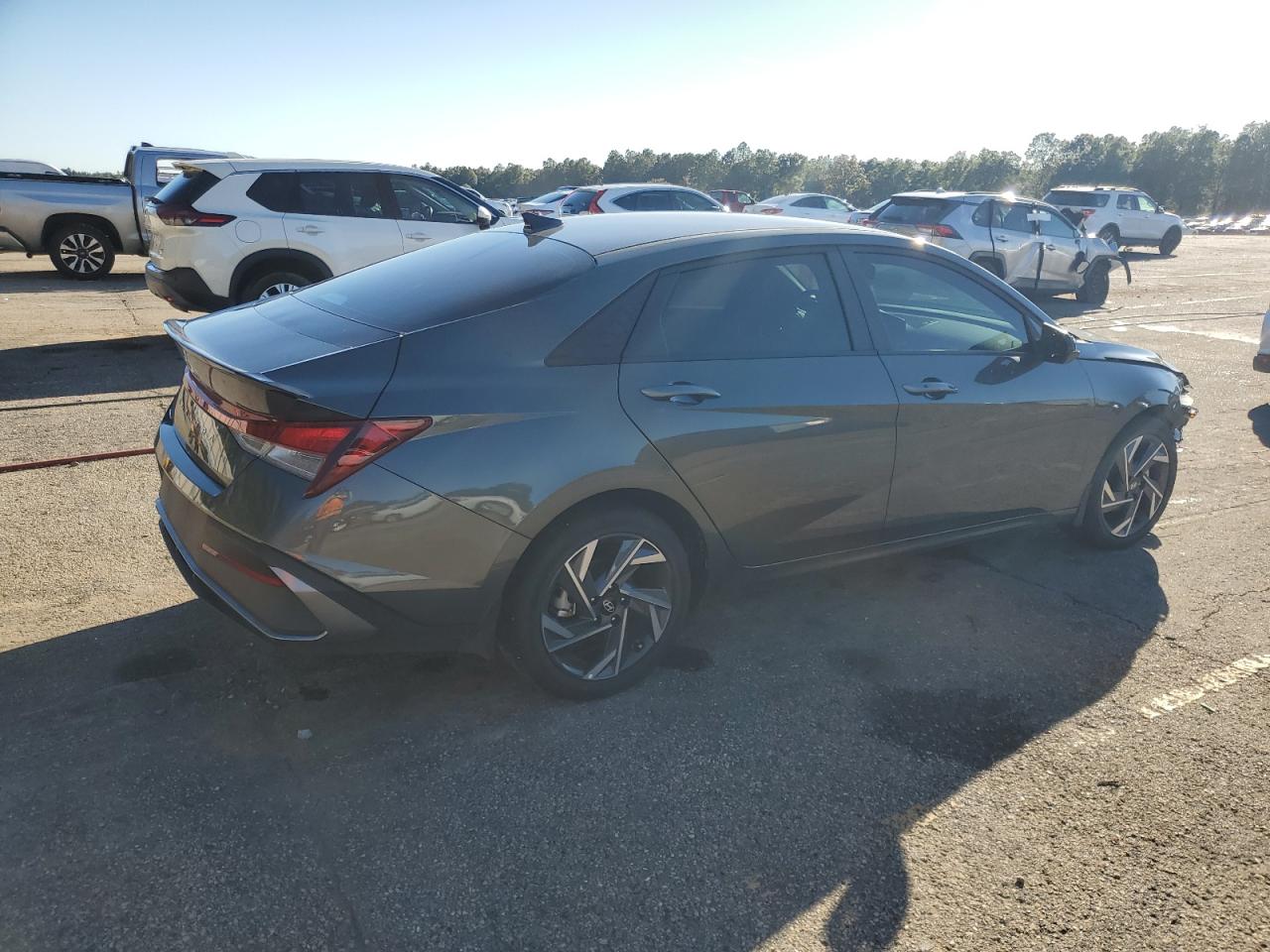 Hyundai ELANTRA Sel Sport Image 2