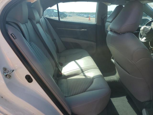 Toyota Camry Se Image 4