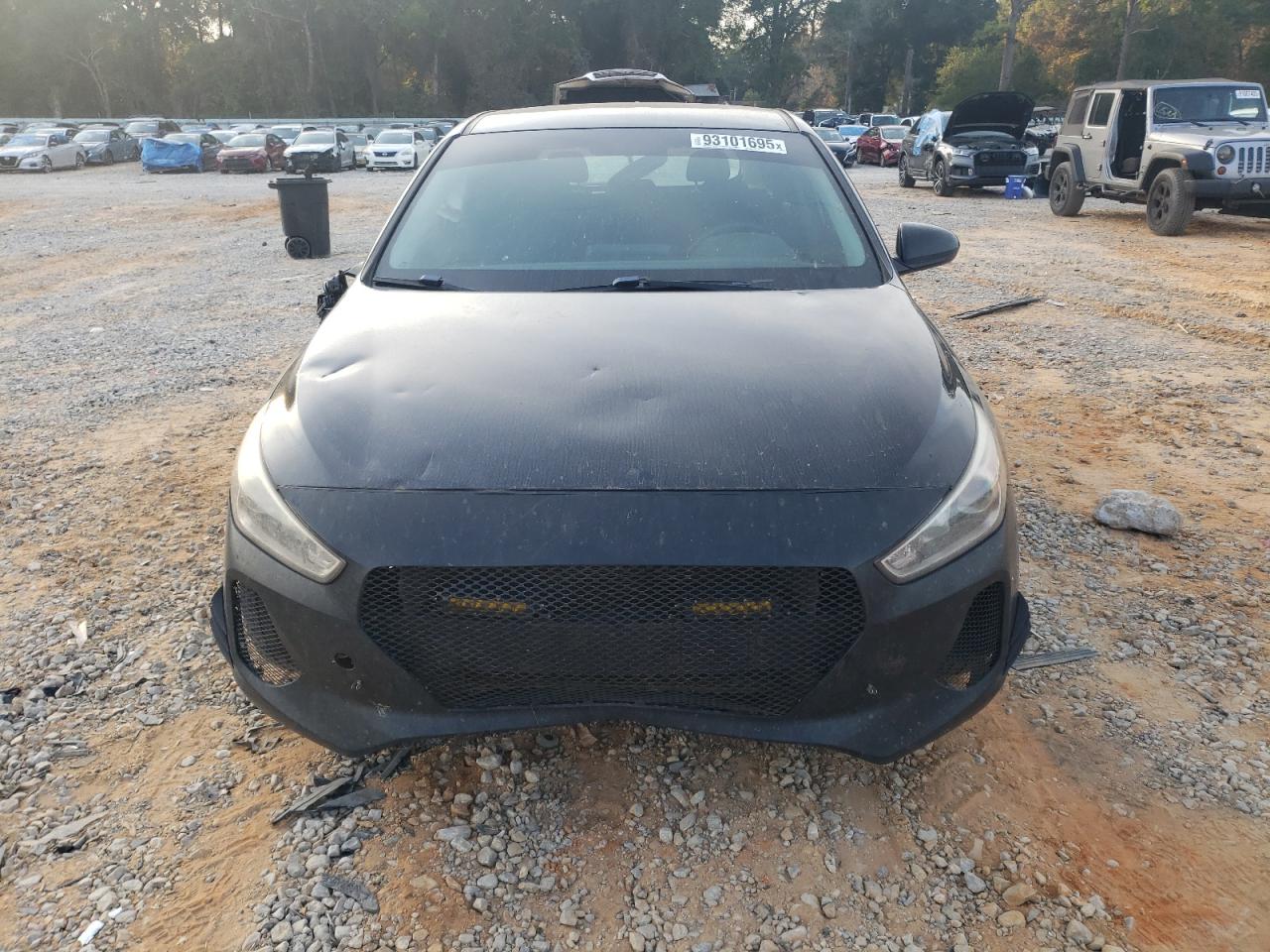 Hyundai ELANTRA Image 12