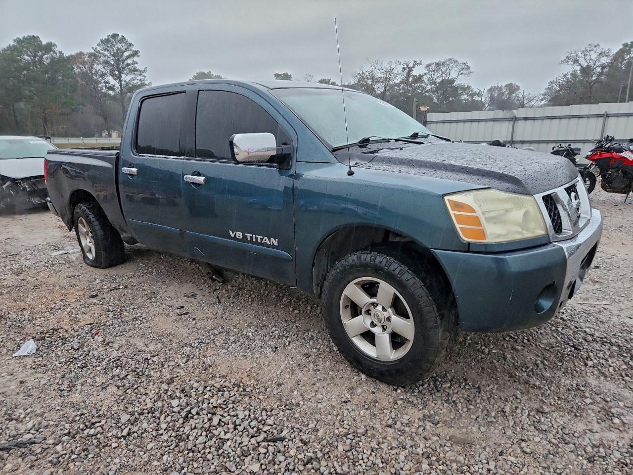 Nissan Titan Xe Image 5