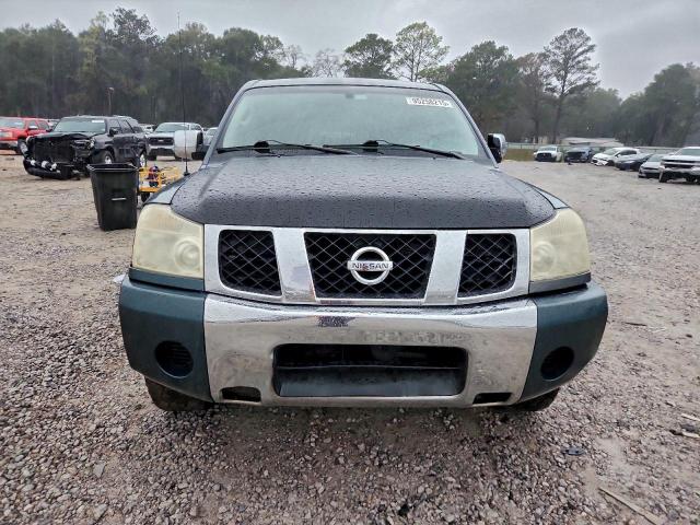 Nissan Titan Xe Image 8