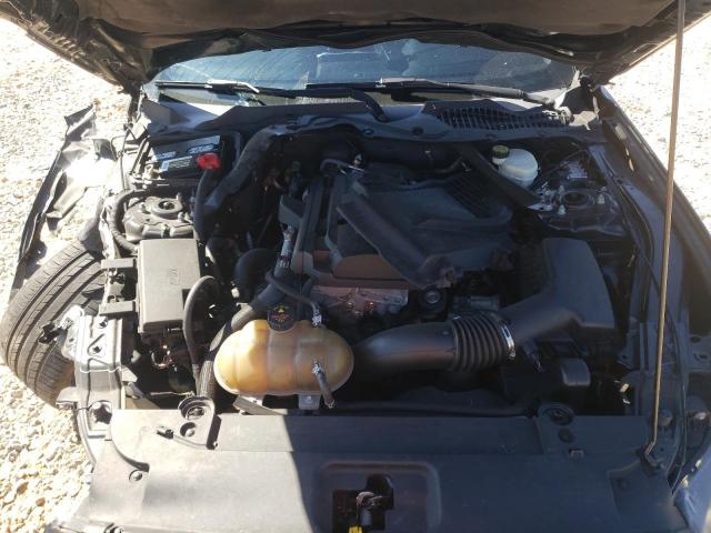 Ford Mustang Image 8