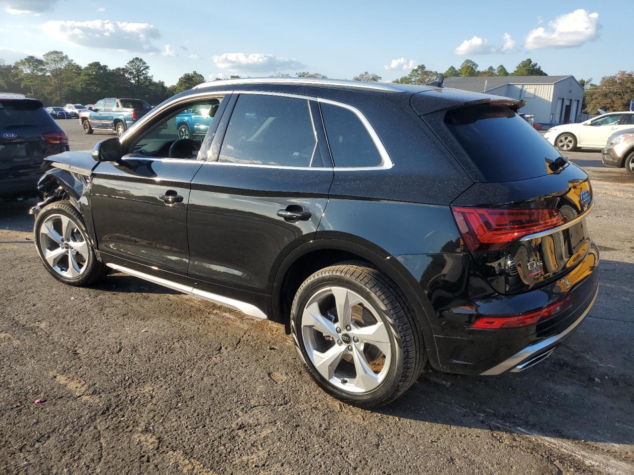Audi Q5 Premium Plus 45 Image 12