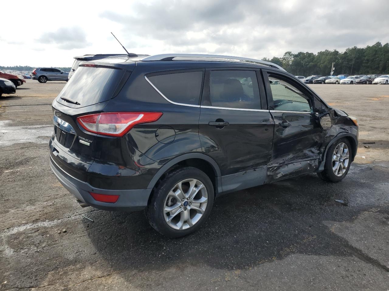 Ford Escape Titanium Image 9