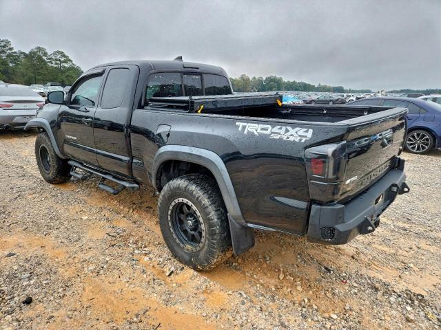 Toyota Tacoma Access Cab Image 2