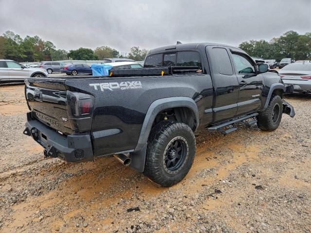 Toyota Tacoma Access Cab Image 4