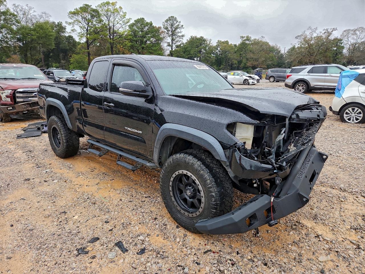 Toyota Tacoma Access Cab Image 3